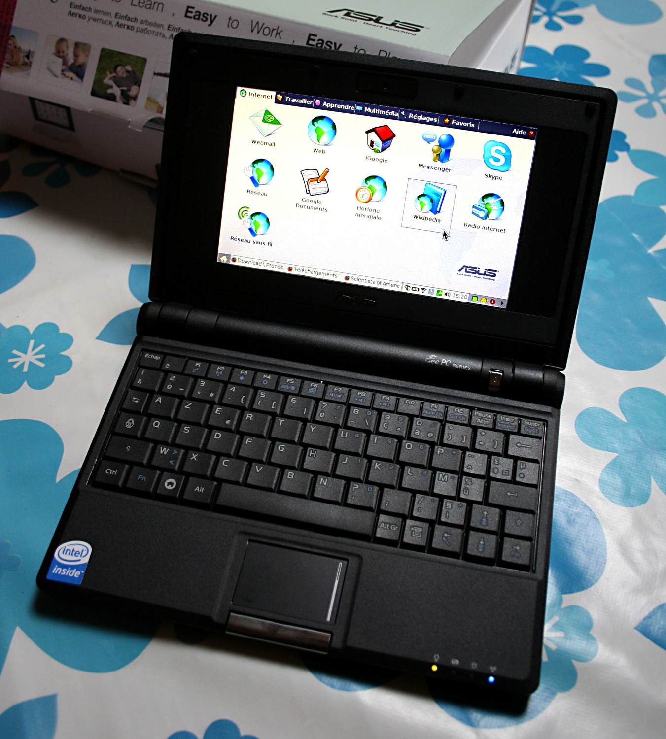 Imagem de referência relacionada a ASUS Eee PC, item descrito como registro de referência sobre ASUS Eee PC, organizado a partir de dados estruturados abertos