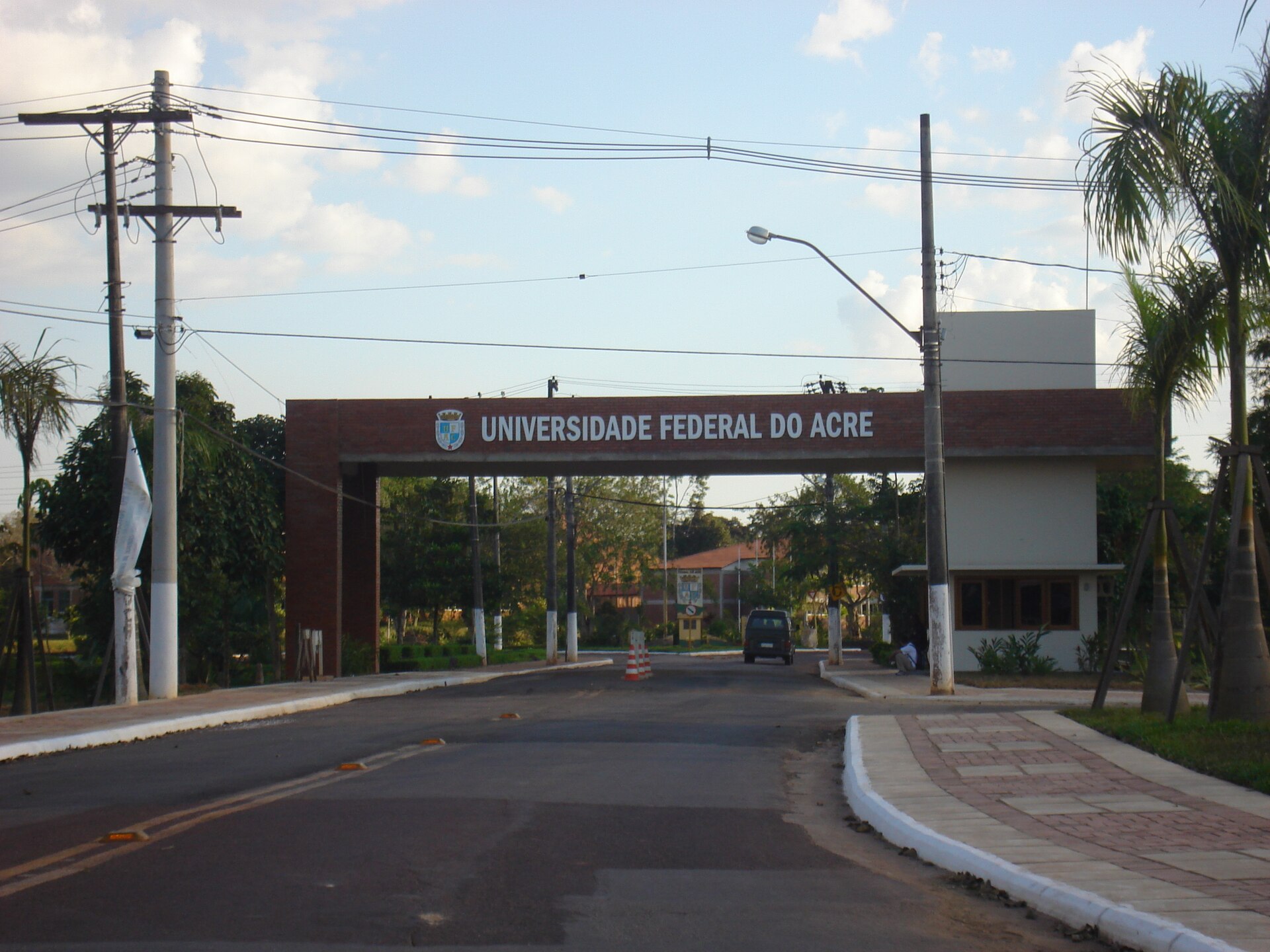 Imagem de referência de Universidade Federal do Acre, descrito nos dados abertos como unversidade pública federal em Rio Branco, Acre