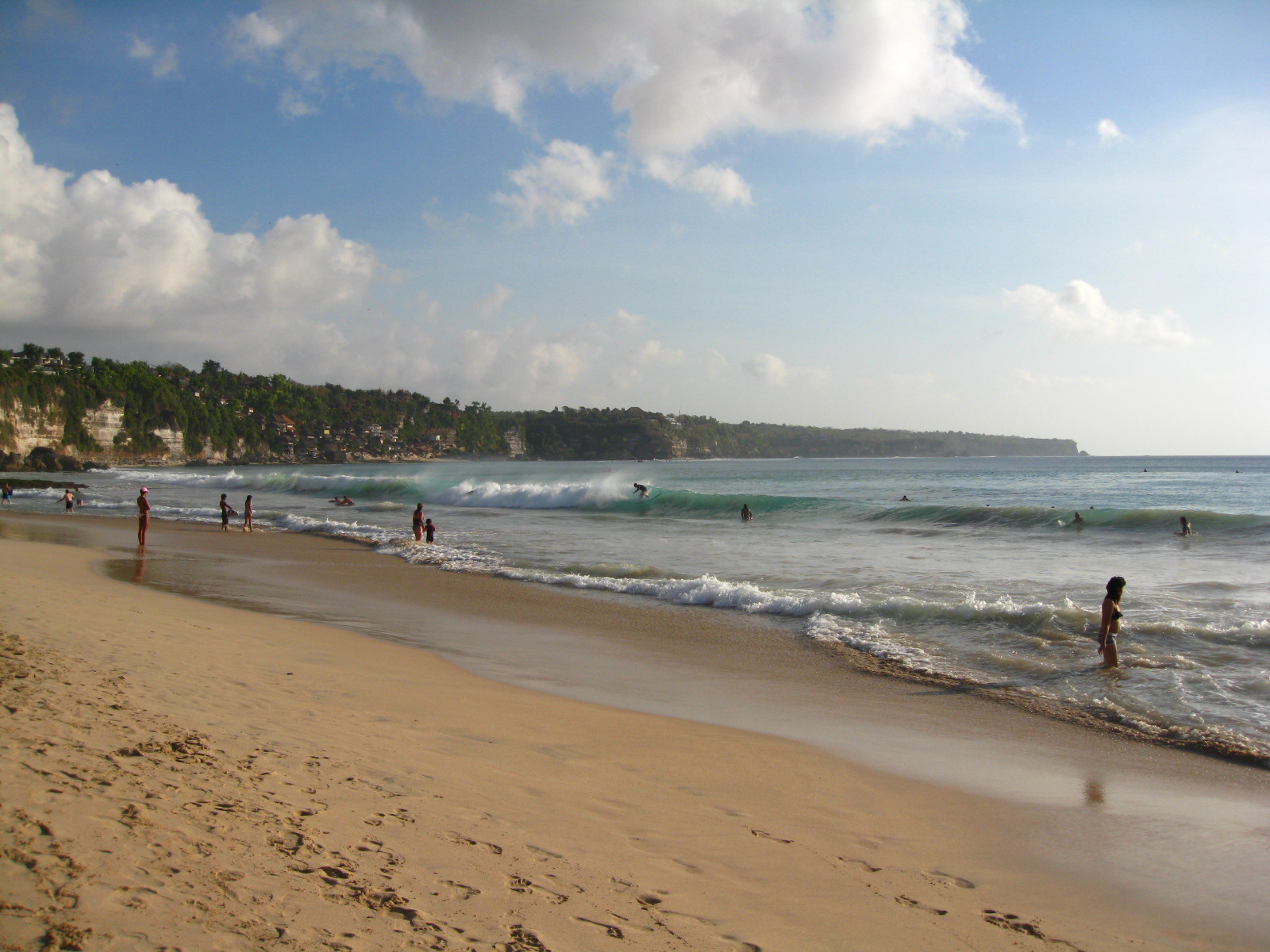 Imagem de referência relacionada a Praia Dreamland, item descrito como registro de referência sobre Praia Dreamland, organizado a partir de dados estruturados abertos