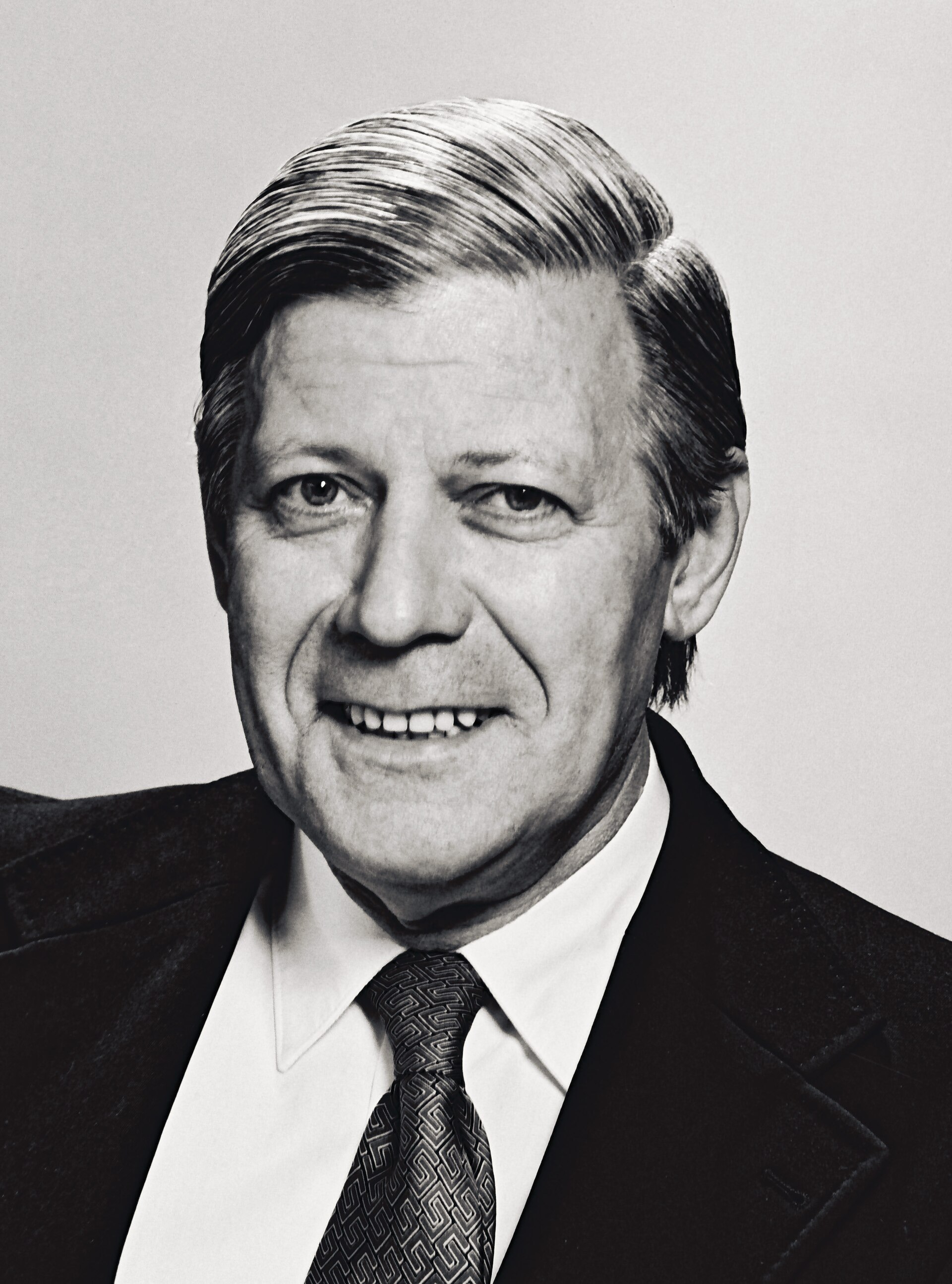 Imagem de referência relacionada a Helmut Schmidt, item descrito como político alemão