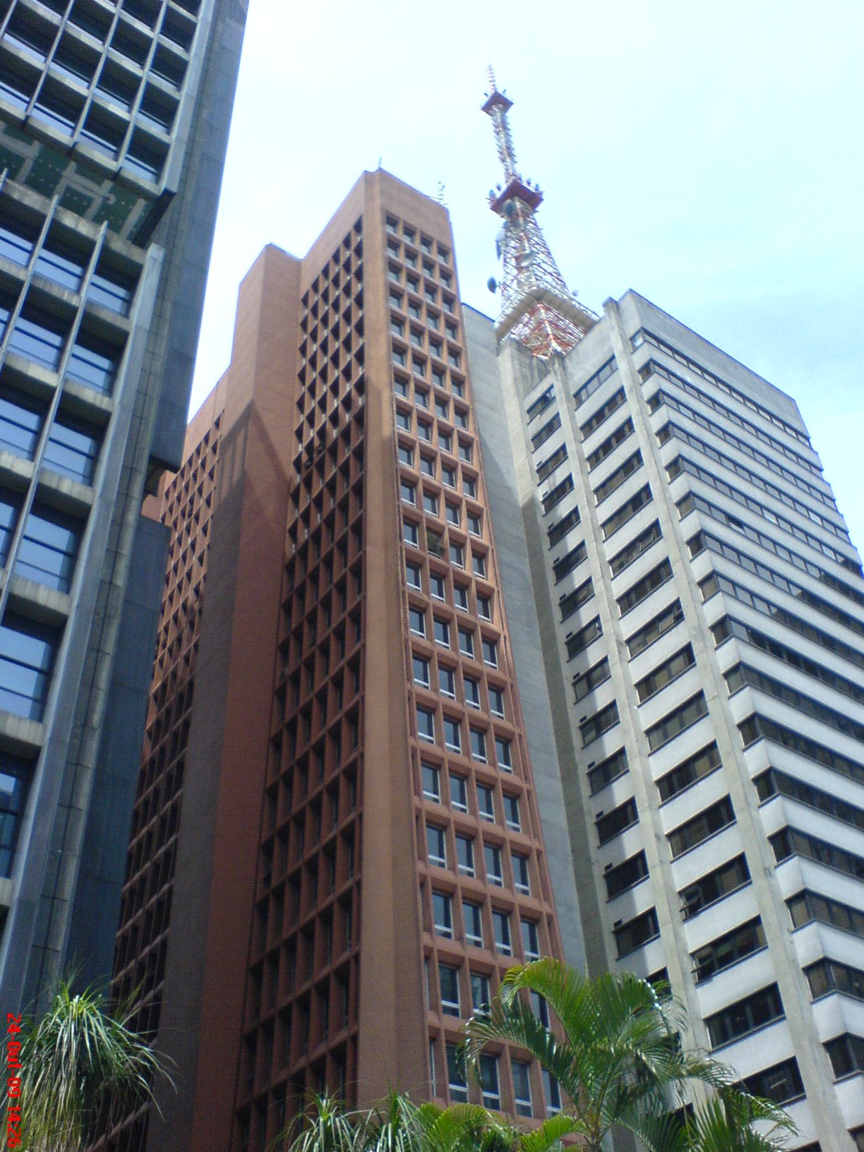 Imagem de referência de Edifício Grande Avenida, descrito nos dados abertos como edifício em São Paulo, Brasil