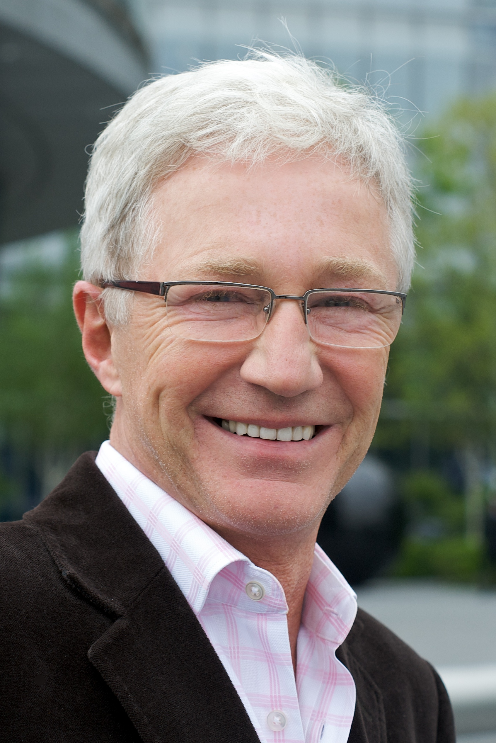 Imagem de referência relacionada a Paul O'Grady, item descrito como registro de referência sobre Paul O'Grady, organizado a partir de dados estruturados abertos