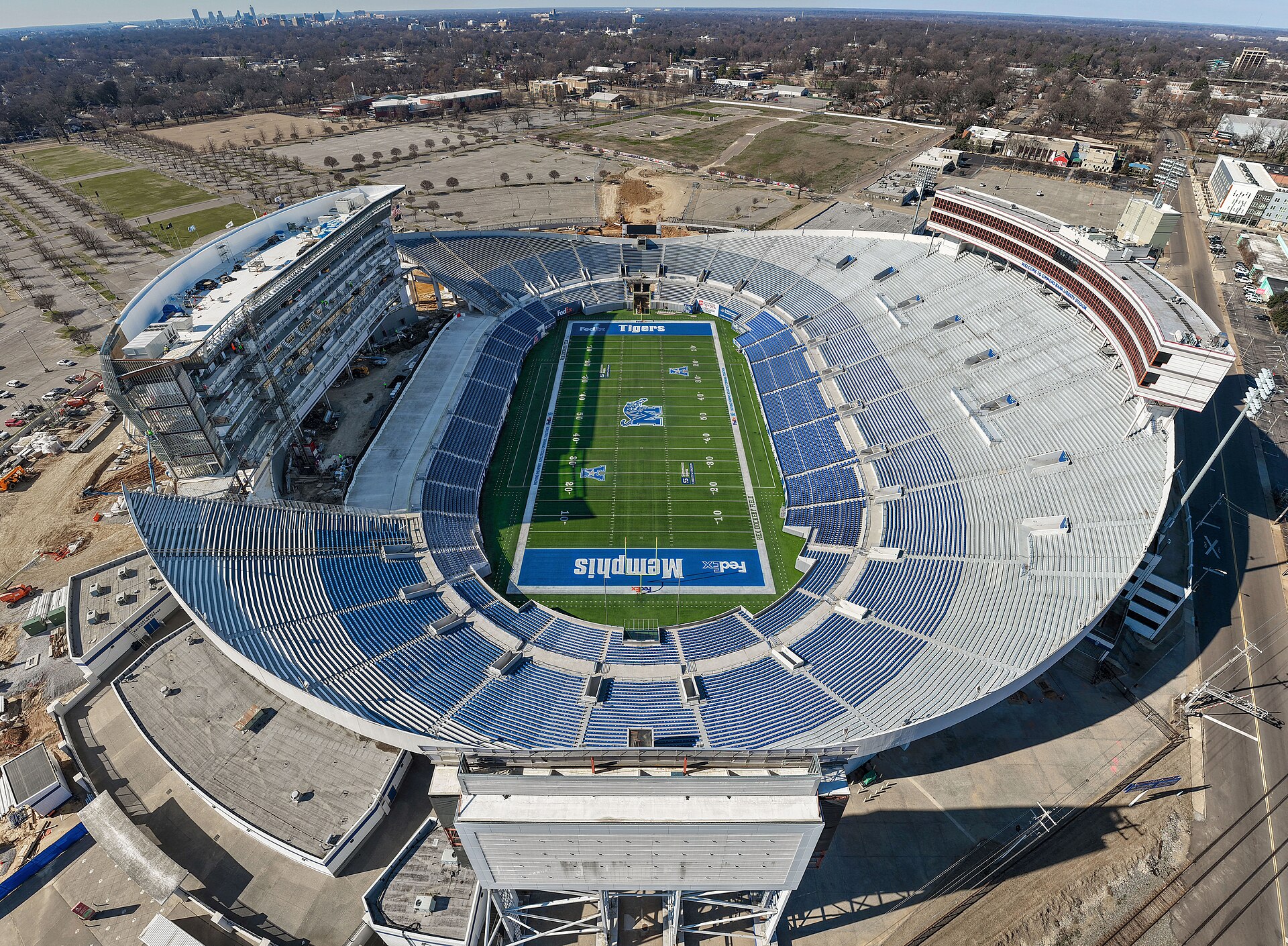 Imagem de referência de Liberty Bowl Memorial Stadium, descrito nos dados abertos como estádio em Memphis, Estados Unidos