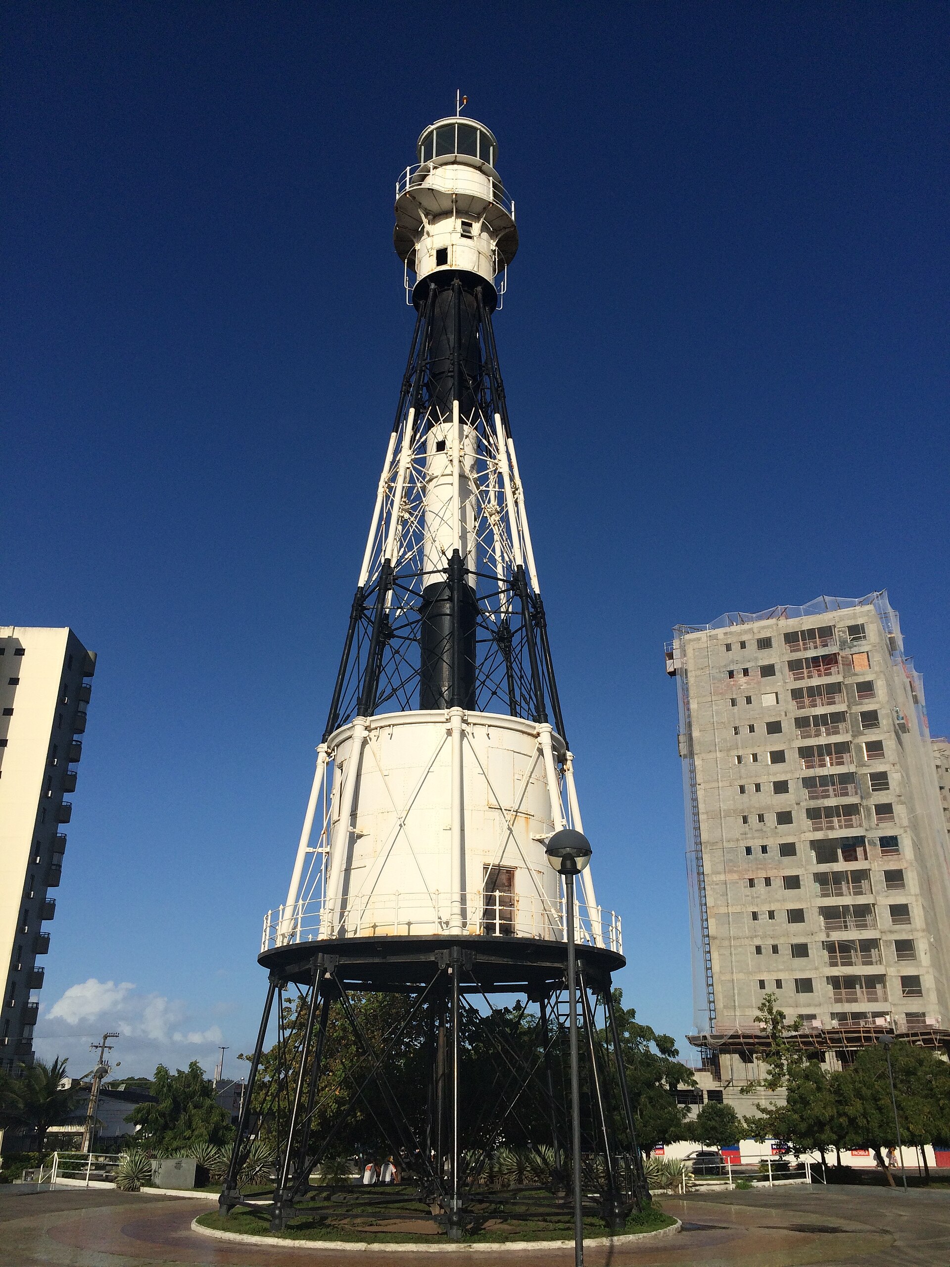 Imagem de referência de Antigo Farol, descrito nos dados abertos como patrimônio cultural e histórico de Sergipe