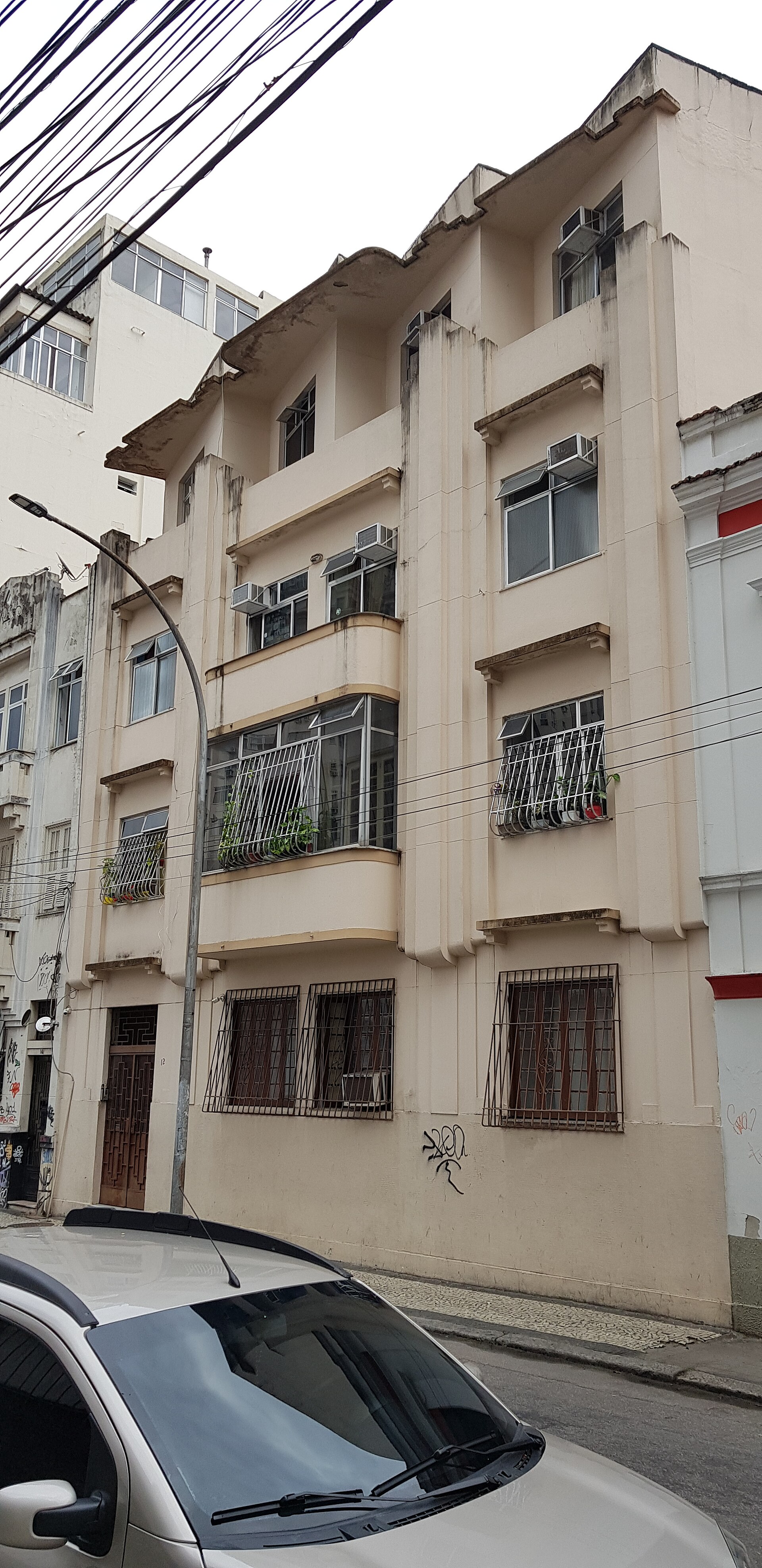 Imagem de referência de Edifício à Rua Esteves Junior, 12, descrito nos dados abertos como bem tombado pelo Instituto Estadual do Patrimônio Cultural do Rio de Janeiro na cidade do Rio de Janeiro
