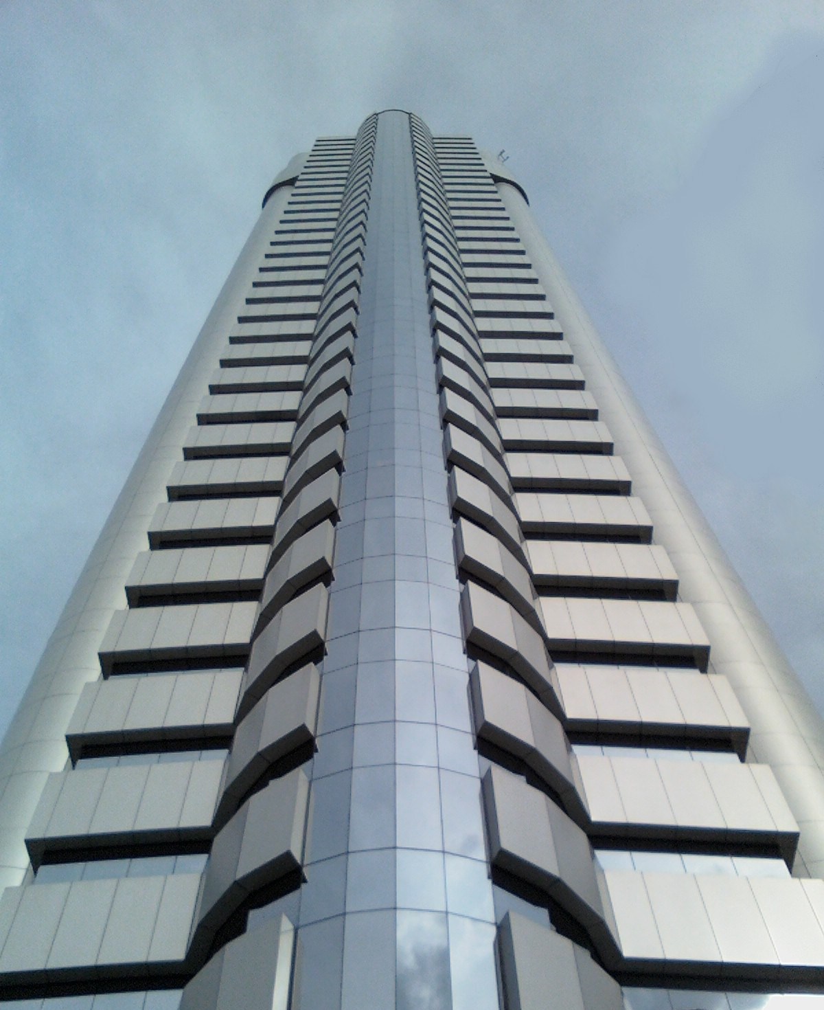 Imagem de referência de Plaza Centenário, descrito nos dados abertos como arranha-céu da cidade de São Paulo