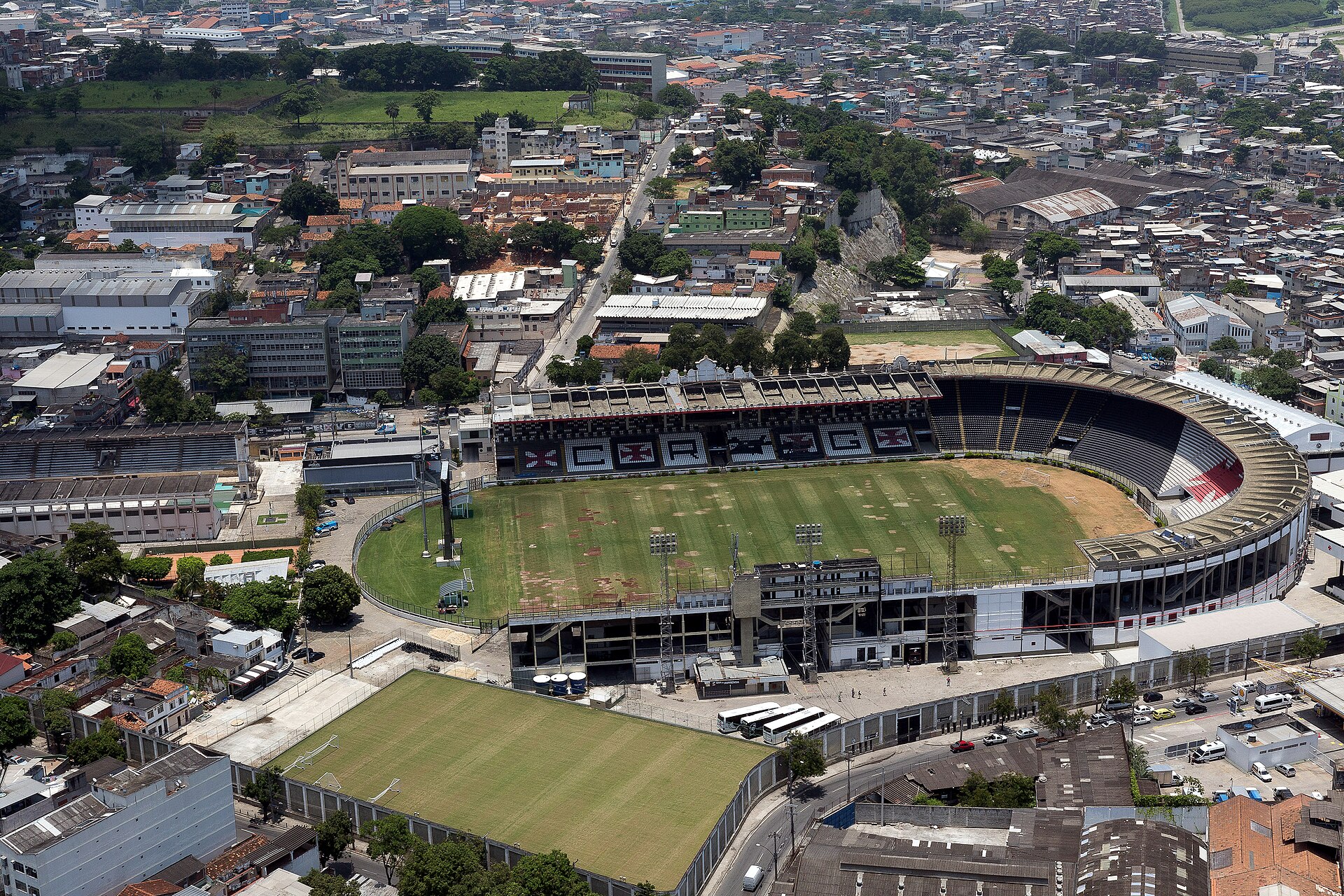 Imagem de referência de Estádio Vasco da Gama, descrito nos dados abertos como estádio de futebol localizado no Rio de Janeiro