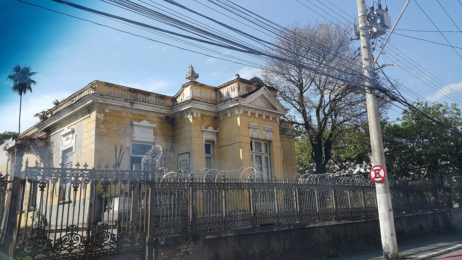 Imagem de referência relacionada a Vila Santo Aleixo, item descrito como bem tombado em Taubaté, São Paulo, Brasil