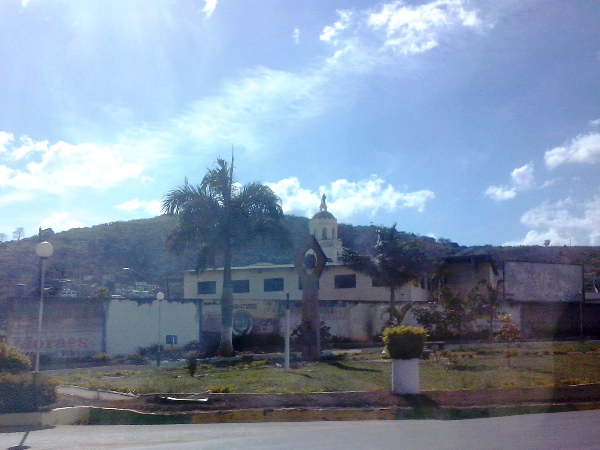 Imagem de referência de Santa Bárbara do Leste, descrito nos dados abertos como município brasileiro do estado de Minas Gerais