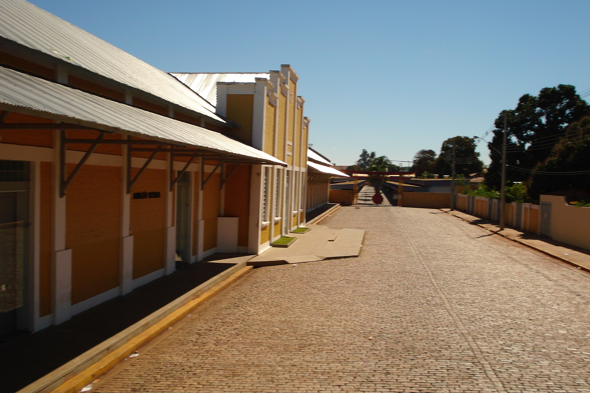 Imagem de referência de Conjunto Ferroviário de Campo Grande, descrito nos dados abertos como biblioteca na cidade de Campo Grande, Mato Grosso do Sul