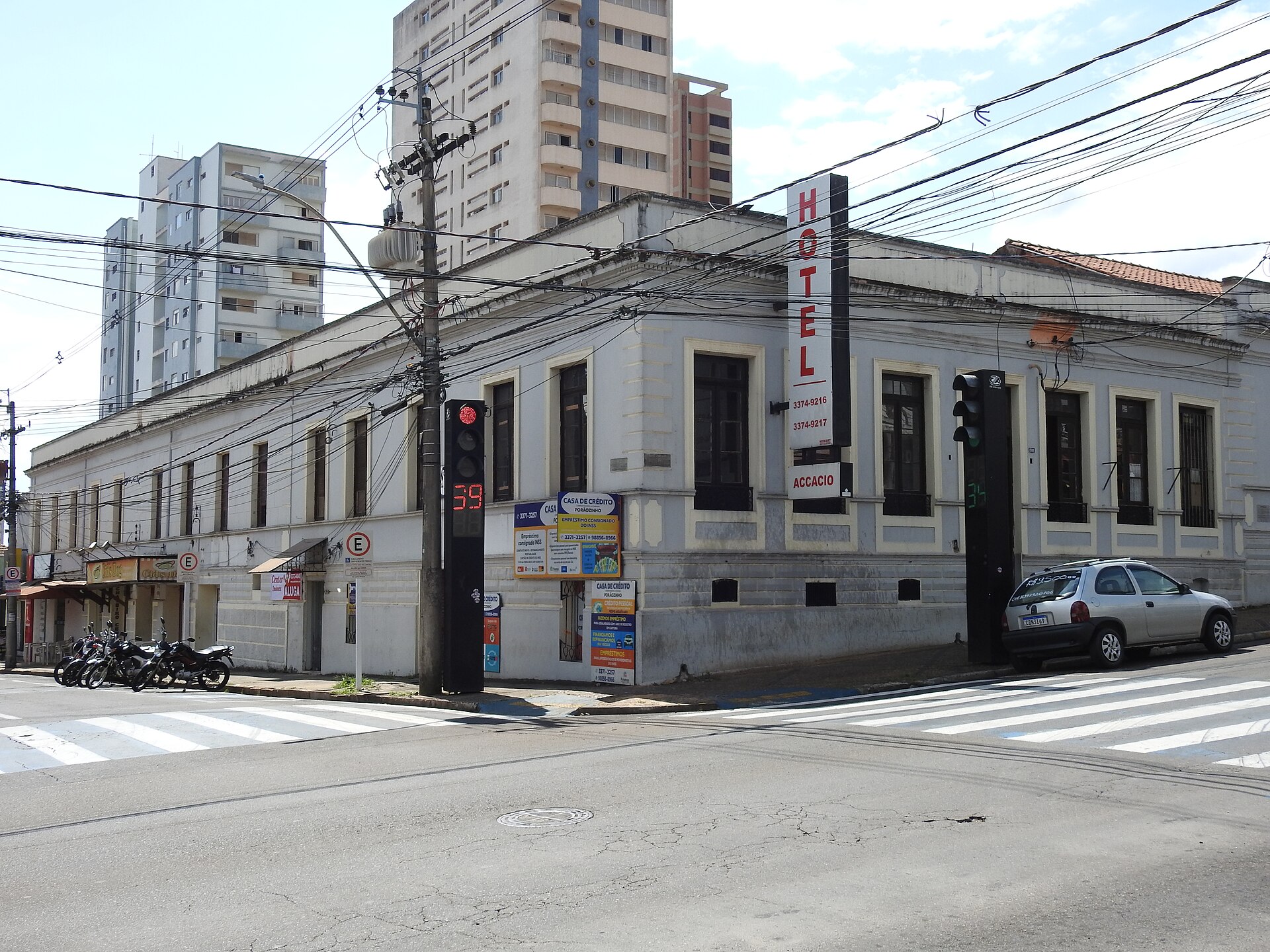 Imagem de referência de Hotel Accacio, descrito nos dados abertos como bem de interesse histórico em São Carlos, São Paulo, Brasil