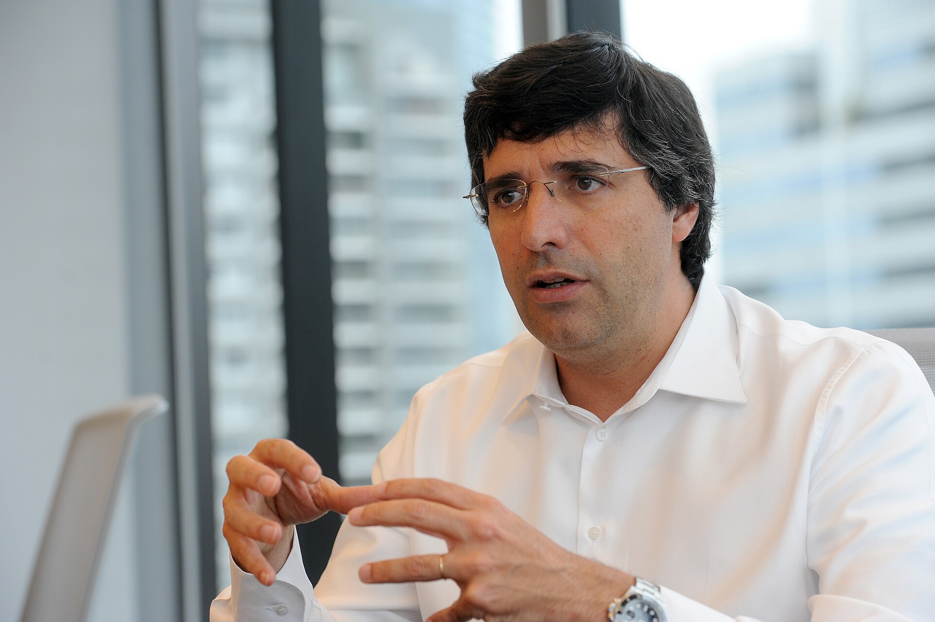 Imagem de referência de André Esteves, descrito nos dados abertos como banqueiro e empresário brasileiro
