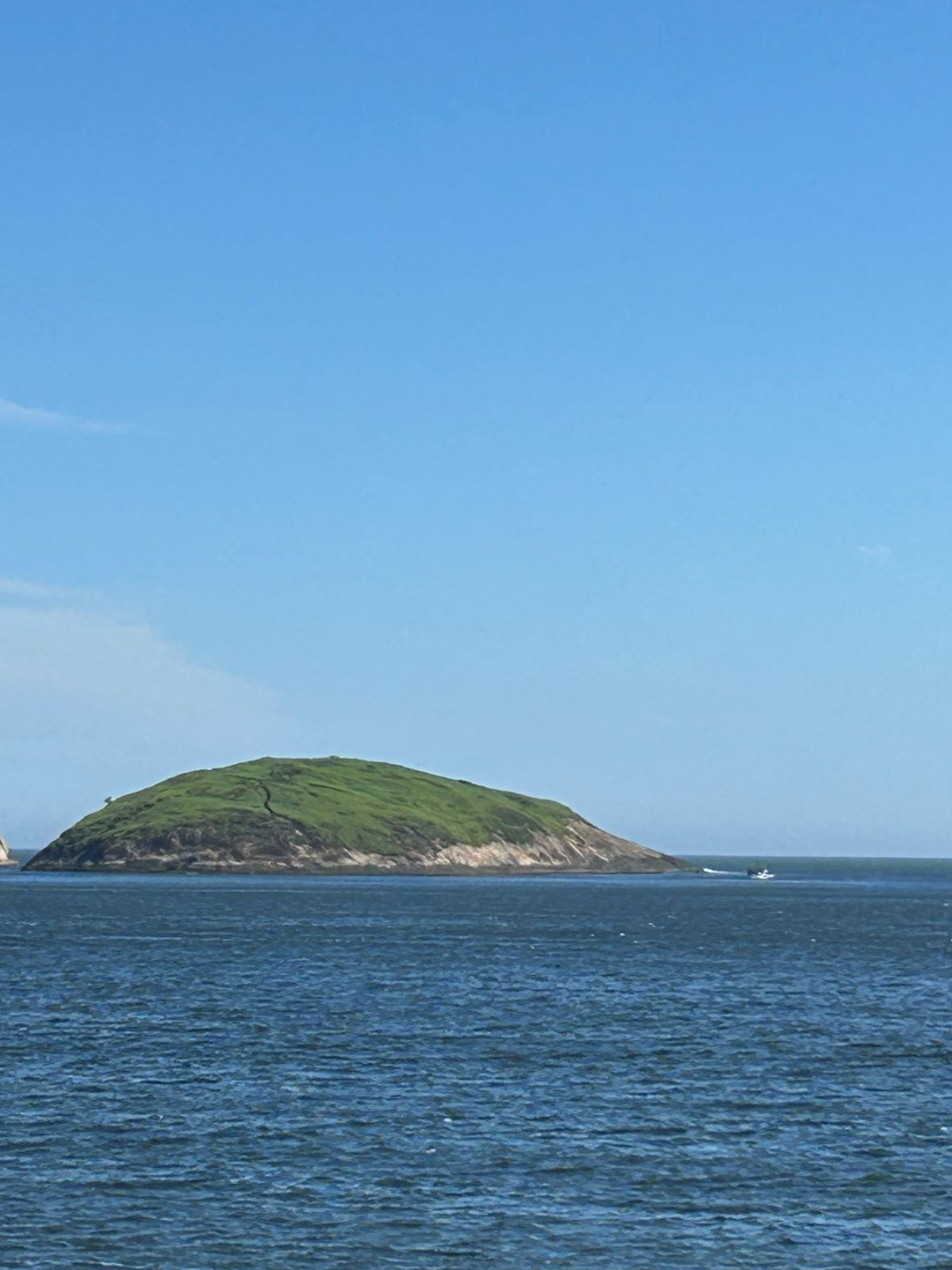 Imagem de referência relacionada a Ilha da Menina, item descrito como ilha no Rio de Janeiro