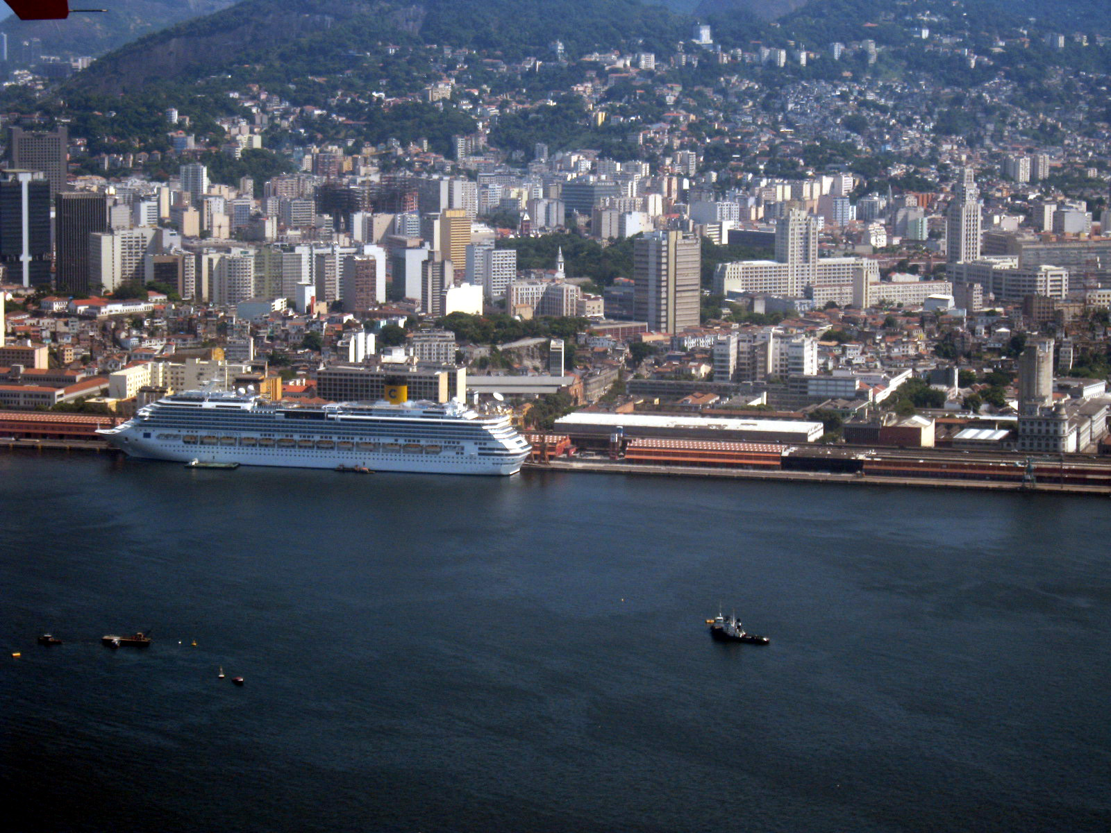 Imagem de referência de Porto do Rio de Janeiro, descrito nos dados abertos como porto da cidade do Rio de Janeiro