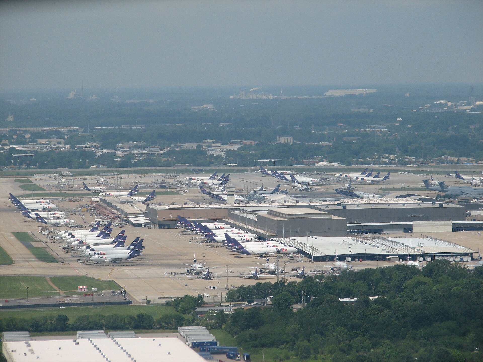 Imagem de referência relacionada a FedEx, item descrito como fedEx Express Aviation