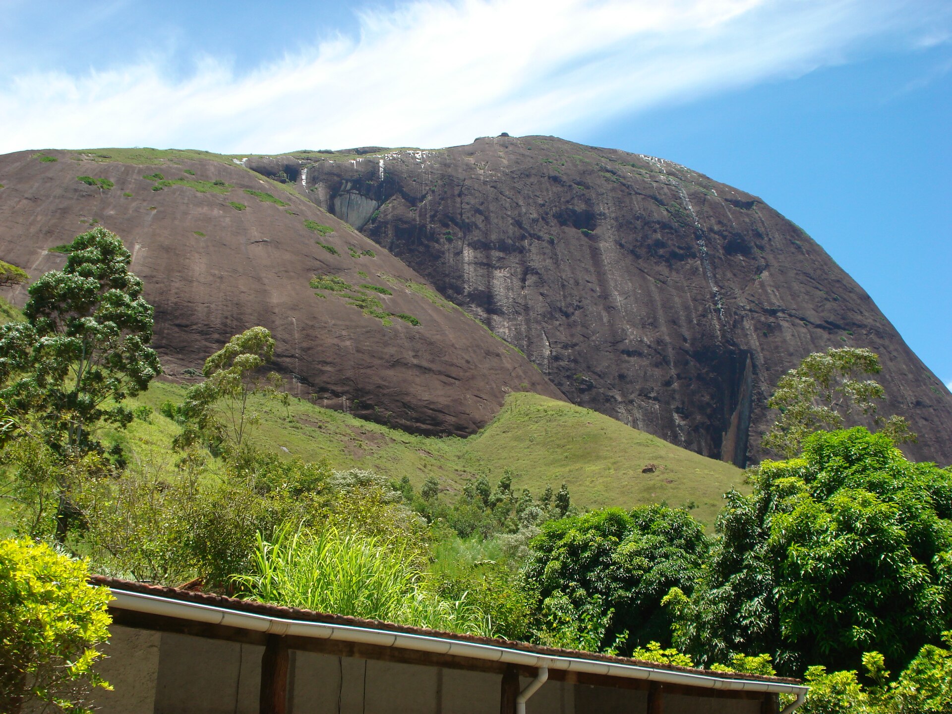 Imagem de referência de Monumento Natural Municipal da Pedra do Elefante, descrito nos dados abertos como unidade de conservação de nível municipal localizado em Petrópolis (RJ)