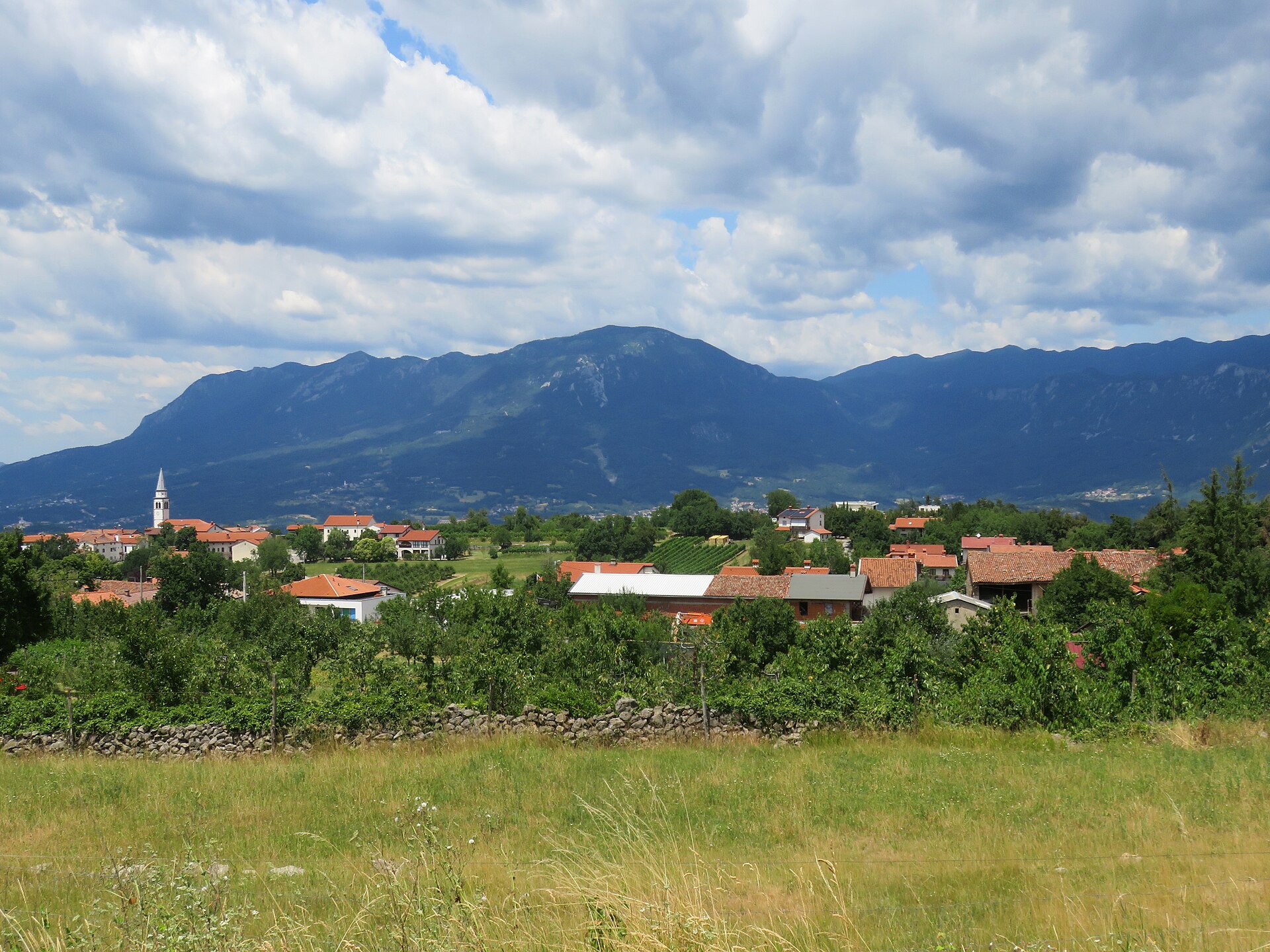 Imagem de referência relacionada a Planina (Ajdovščina), item descrito como registro de referência sobre Planina (Ajdovščina), organizado a partir de dados estruturados abertos