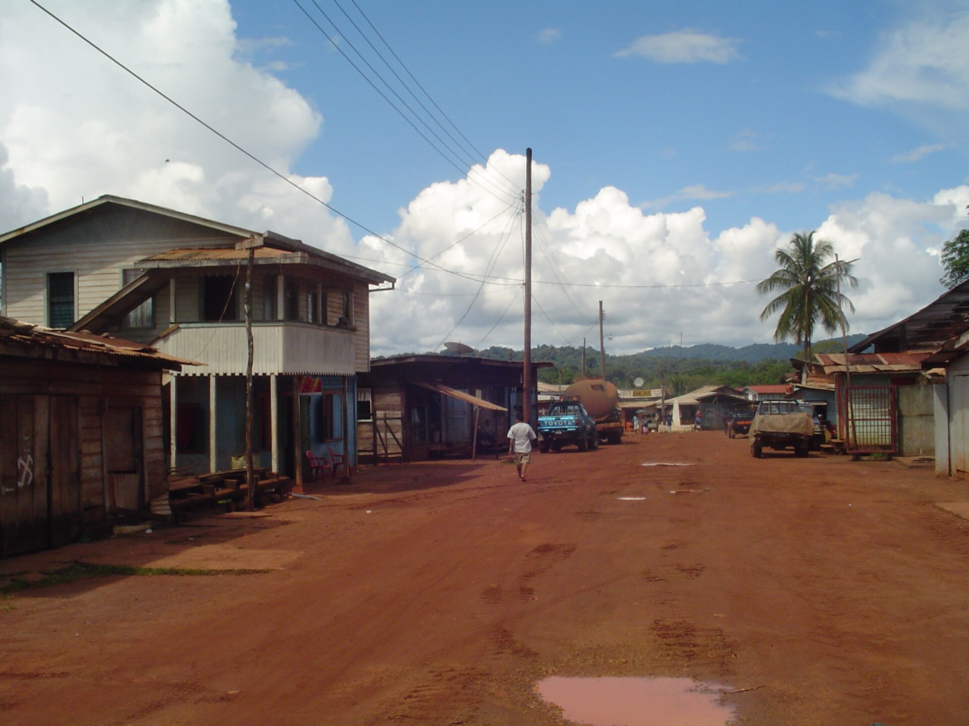 Imagem de referência relacionada a Mádia, item descrito como capital da região Potaro-Siparuni da Guiana