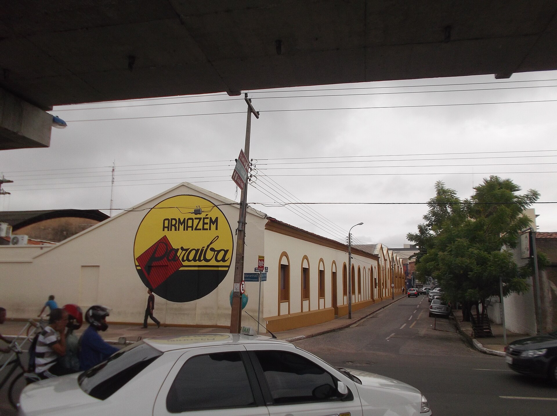 Imagem de referência relacionada a Armazém Paraíba, item descrito como loja de departamentos brasileira