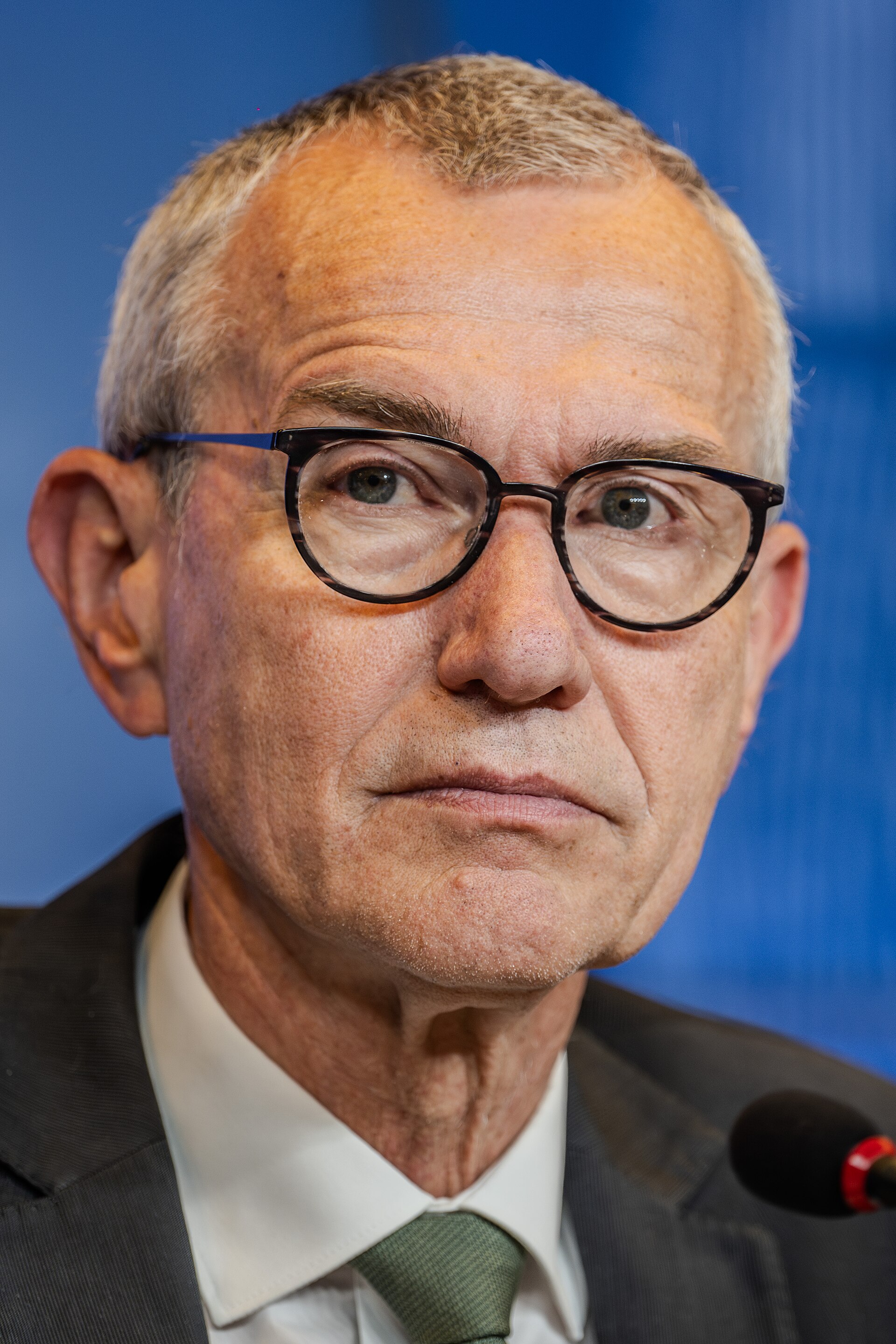 Imagem de referência relacionada a Frank Vandenbroucke, item descrito como político belga