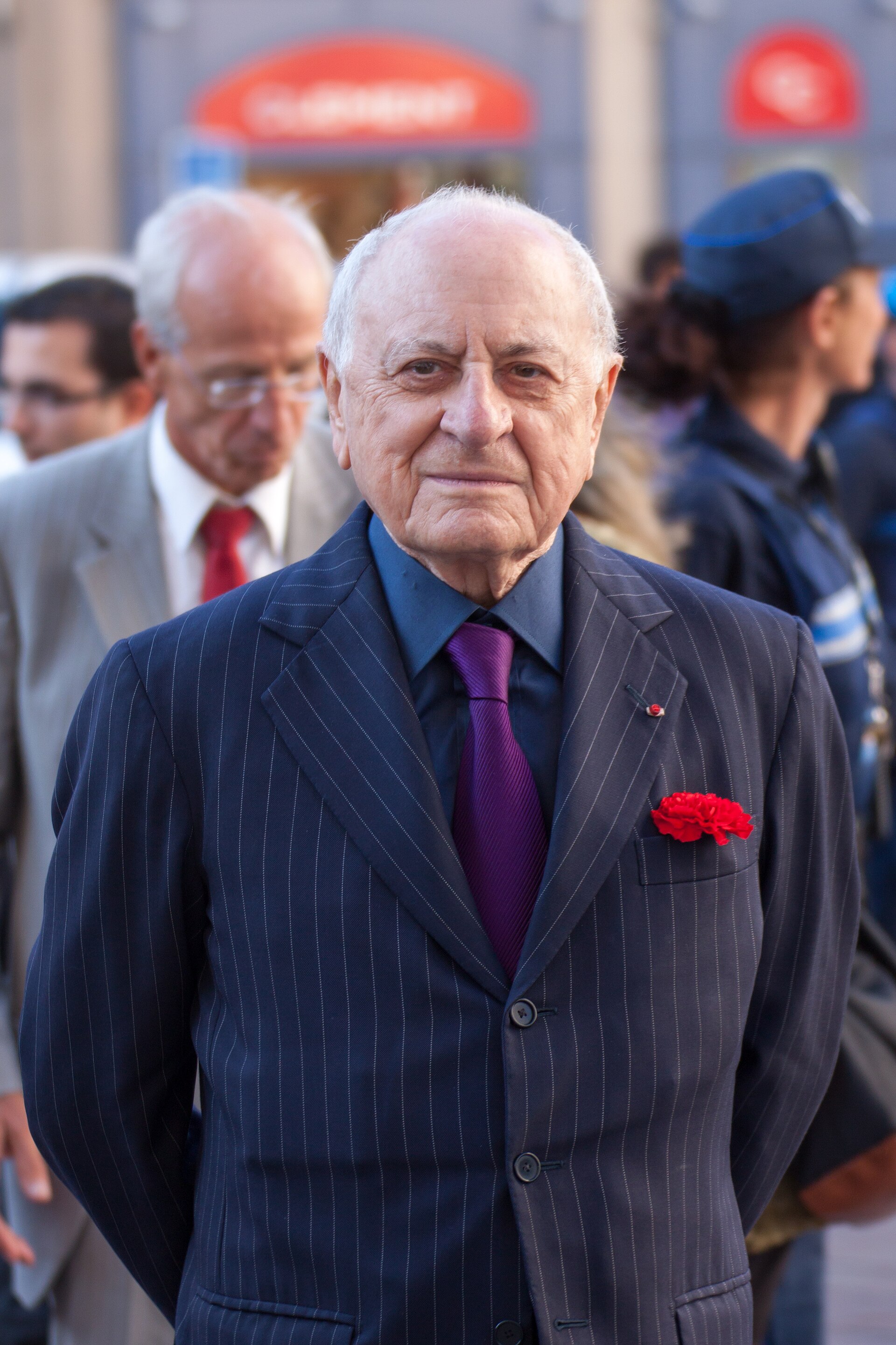 Imagem de referência relacionada a Pierre Bergé, item descrito como registro de referência sobre Pierre Bergé, organizado a partir de dados estruturados abertos