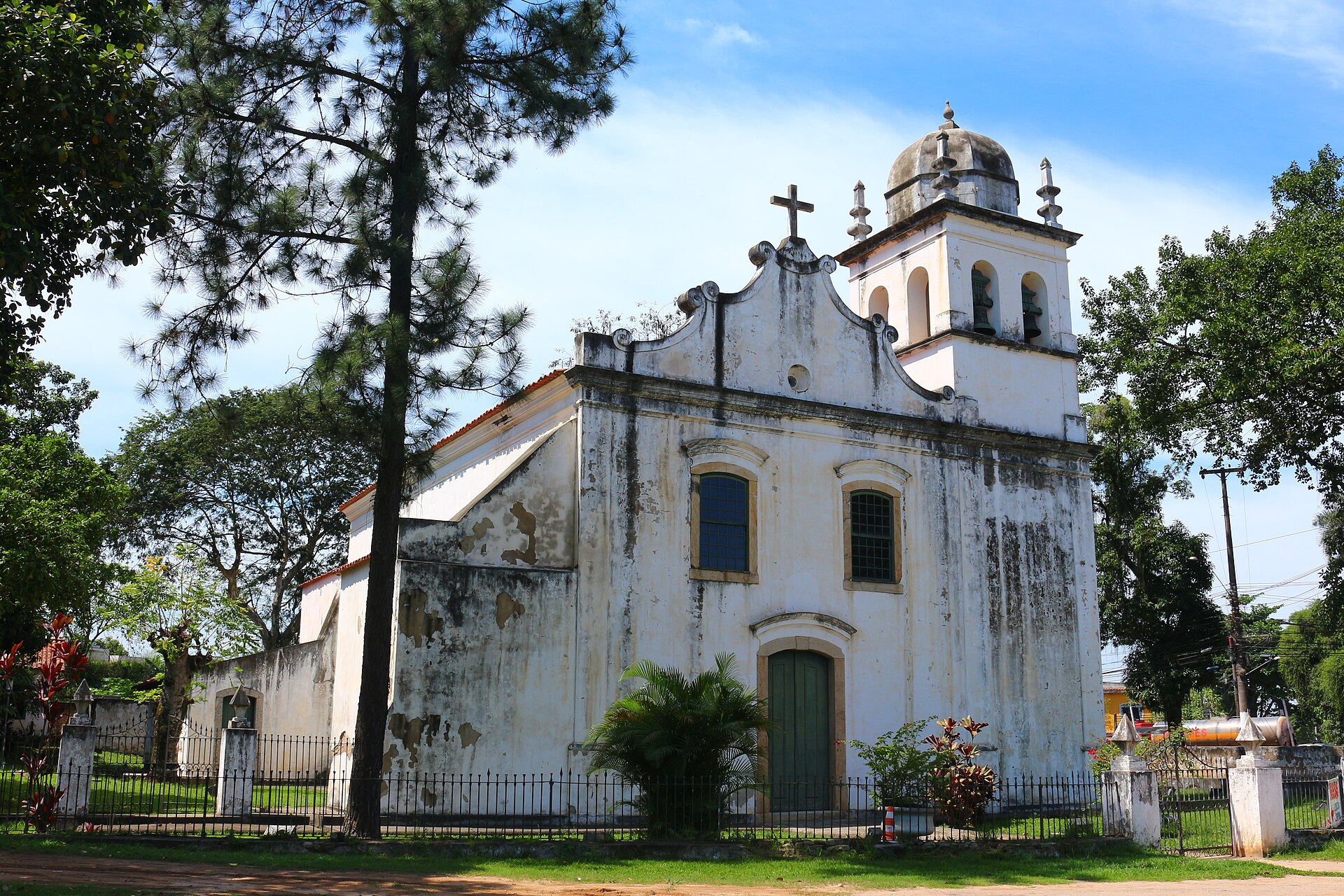 Imagem de referência de Igreja Matriz de Nossa Senhora do Pilar, descrito nos dados abertos como duque de Caxias