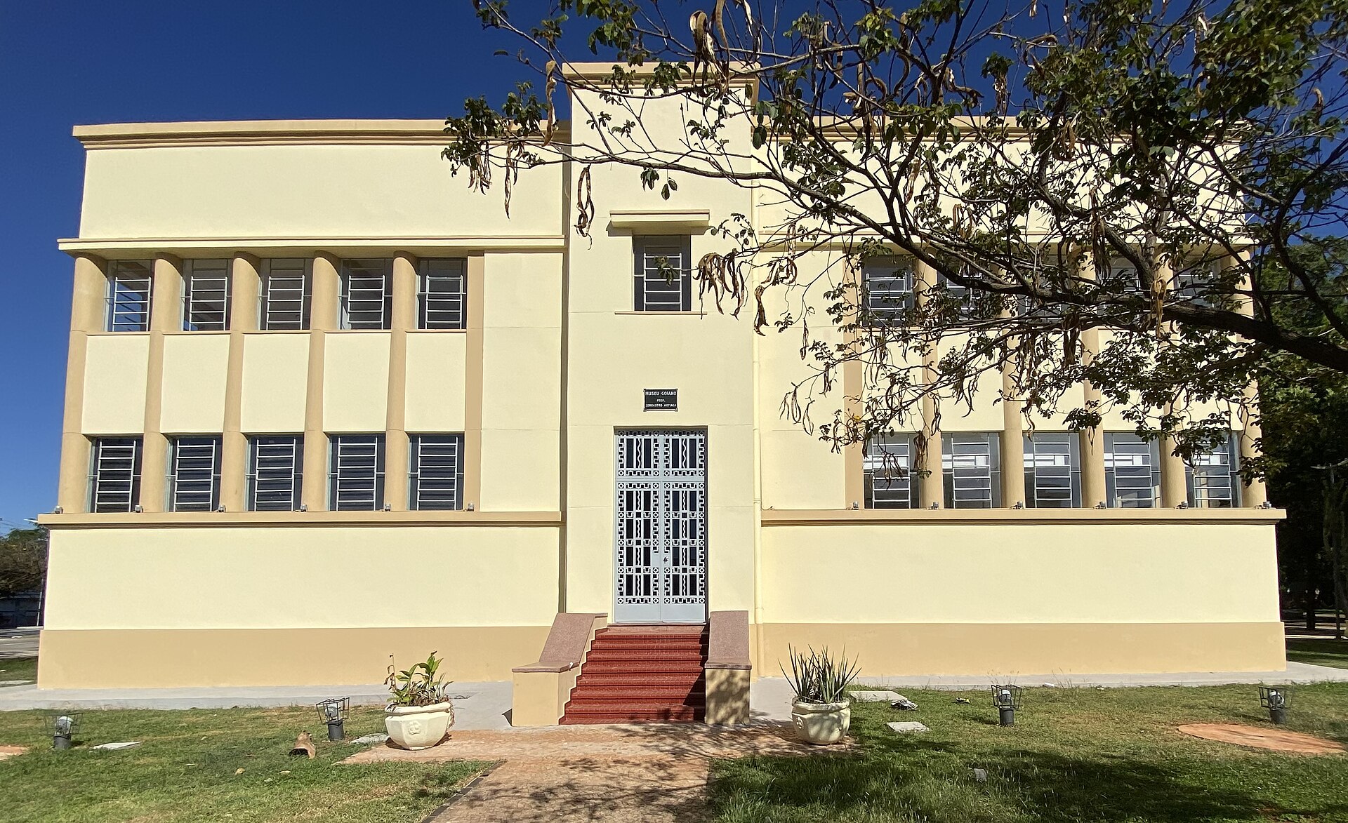 Imagem de referência relacionada a Museu Estadual Professor Zoroastro Artiaga, item descrito como museu goianiense