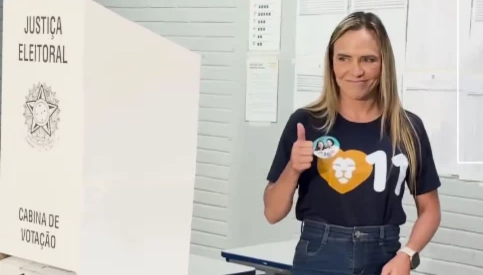Celina Leão (PP) está à frente do Executivo local desde março, quando Ibaneis Rocha deixou o cargo Reprodução/Instagram/@recordbrasilia-04.10.2026