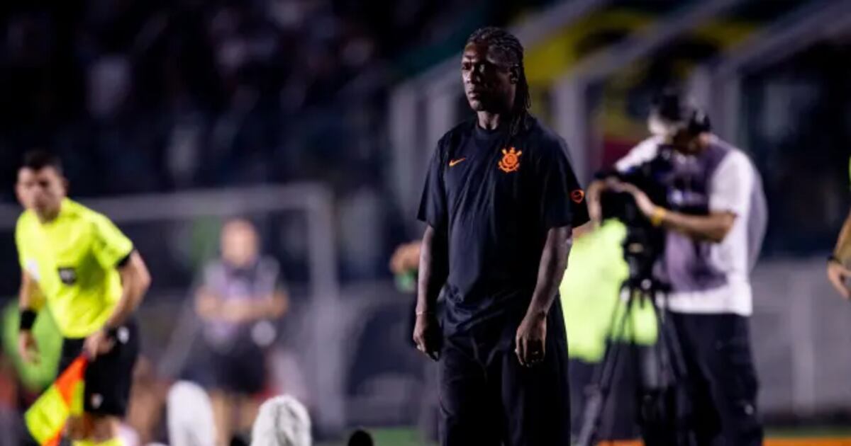 Medo de Seedorf fez o Corinthians chegar a dez jogos sem vitória.Estreia desastrosa do holandês.‘O Yuri estava morto.O Bidu pediu para sair’,tenta justificar