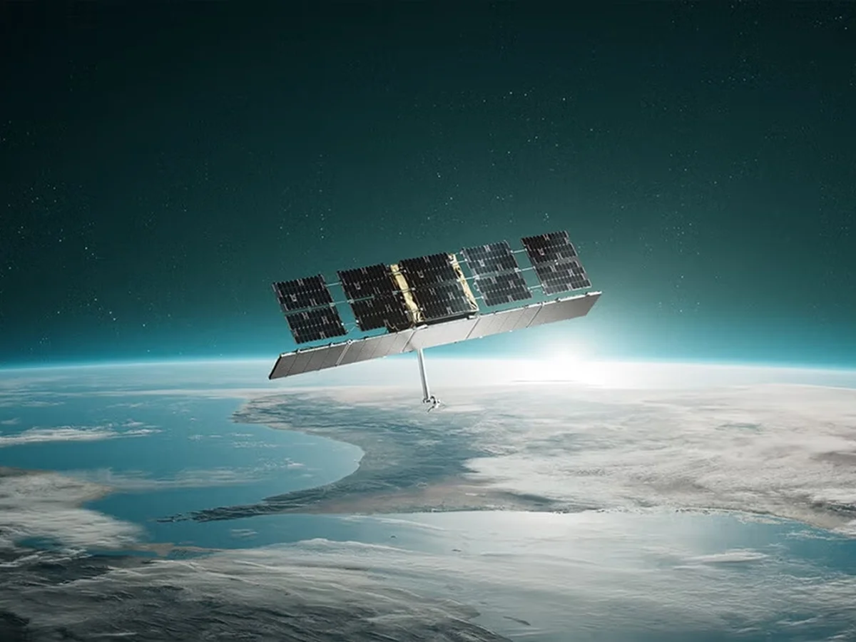 Satélite russo faz manobra suspeita e ameaça espaçonave dos Estados Unidos