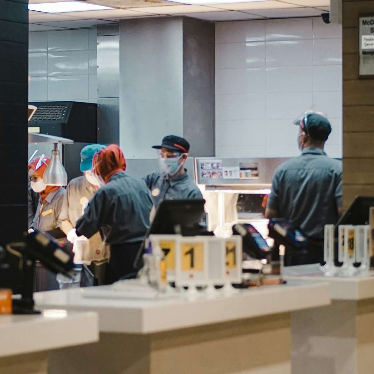 'Eu não voltaria jamais': ex-funcionário do McDonald’s relembra regime de trabalho por hora