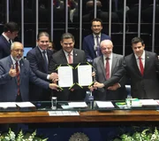 Emenda do fim da 6x1 é publicada no Diário Oficial. Prazos começam a valer