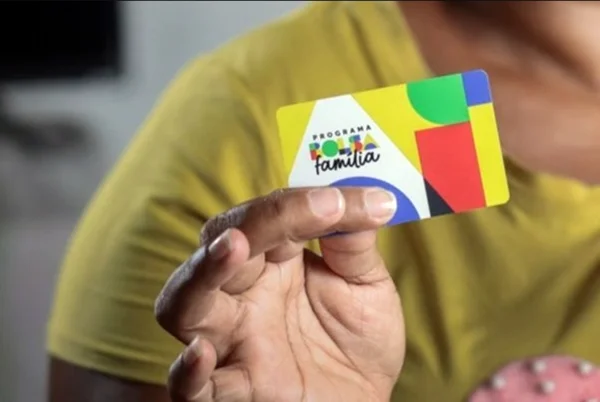 Governo antecipa pagamento do Bolsa Família para antes do 2º turno