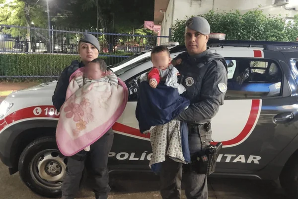 Justiça solta casal preso por deixar bebês gêmeos sozinhos em casa