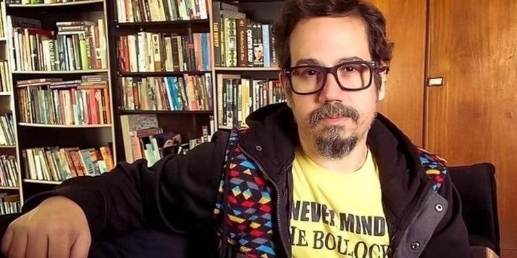 Laudo de Ricardo Spencer, cineasta encontrado morto, não tem sinais de violência ou drogas