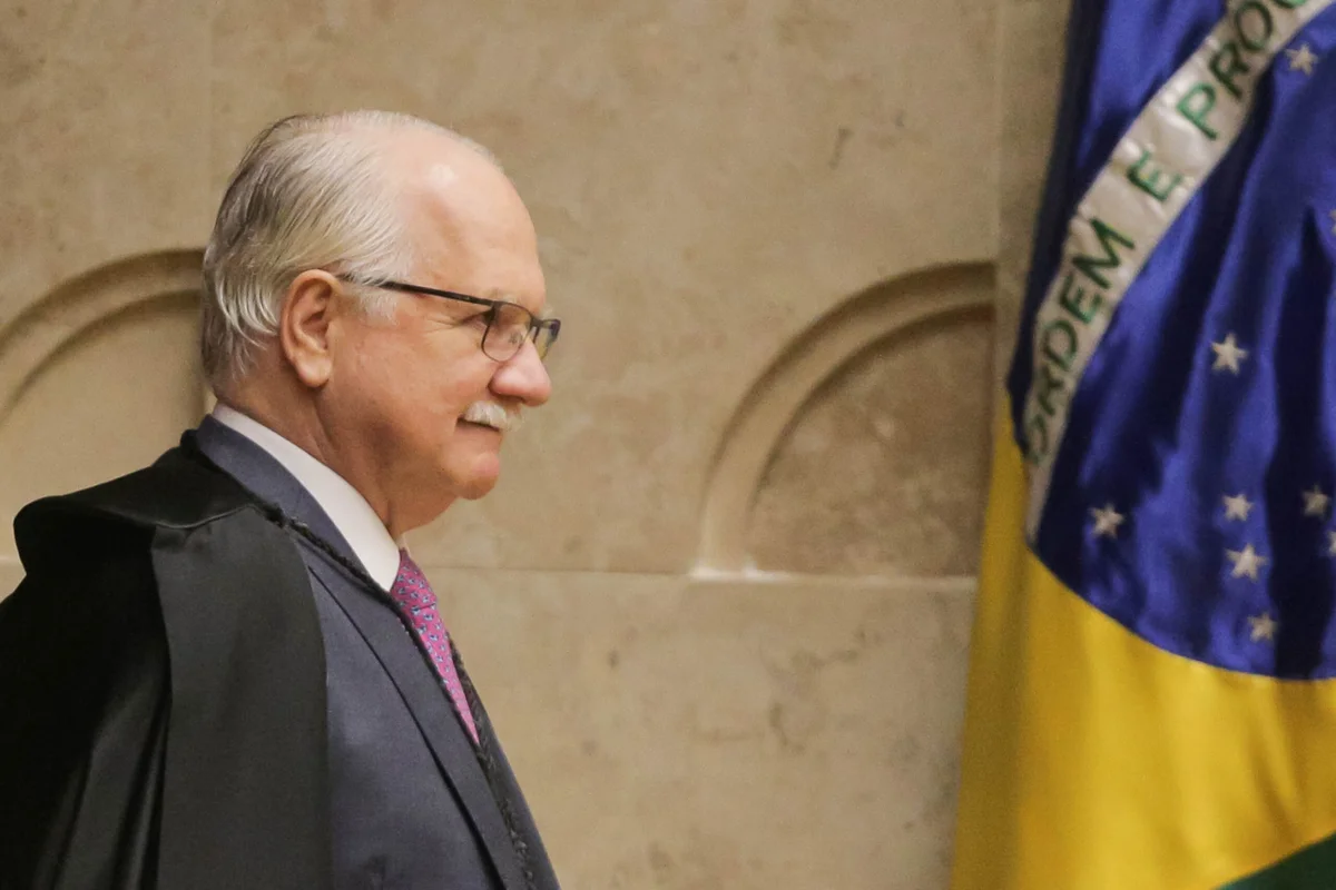 Master: Fachin se reúne com Andrei à espera de menções a ministros do STF