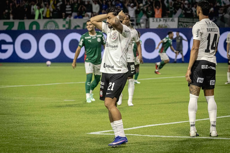 Humilhado, depois da goleada do Palmeiras por 4 a 1, jogador do Corinthians chora e detona diretoria. ‘Vim pelo sonho. Estou em um pesadelo. É uma vergonha!’