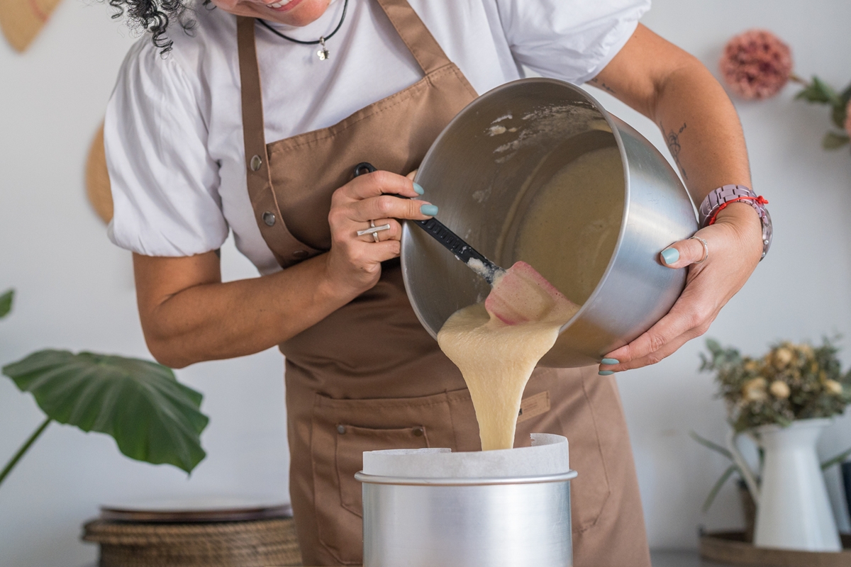 Farinha e forno: chef revela truques para preparar um bolo bem fofinho