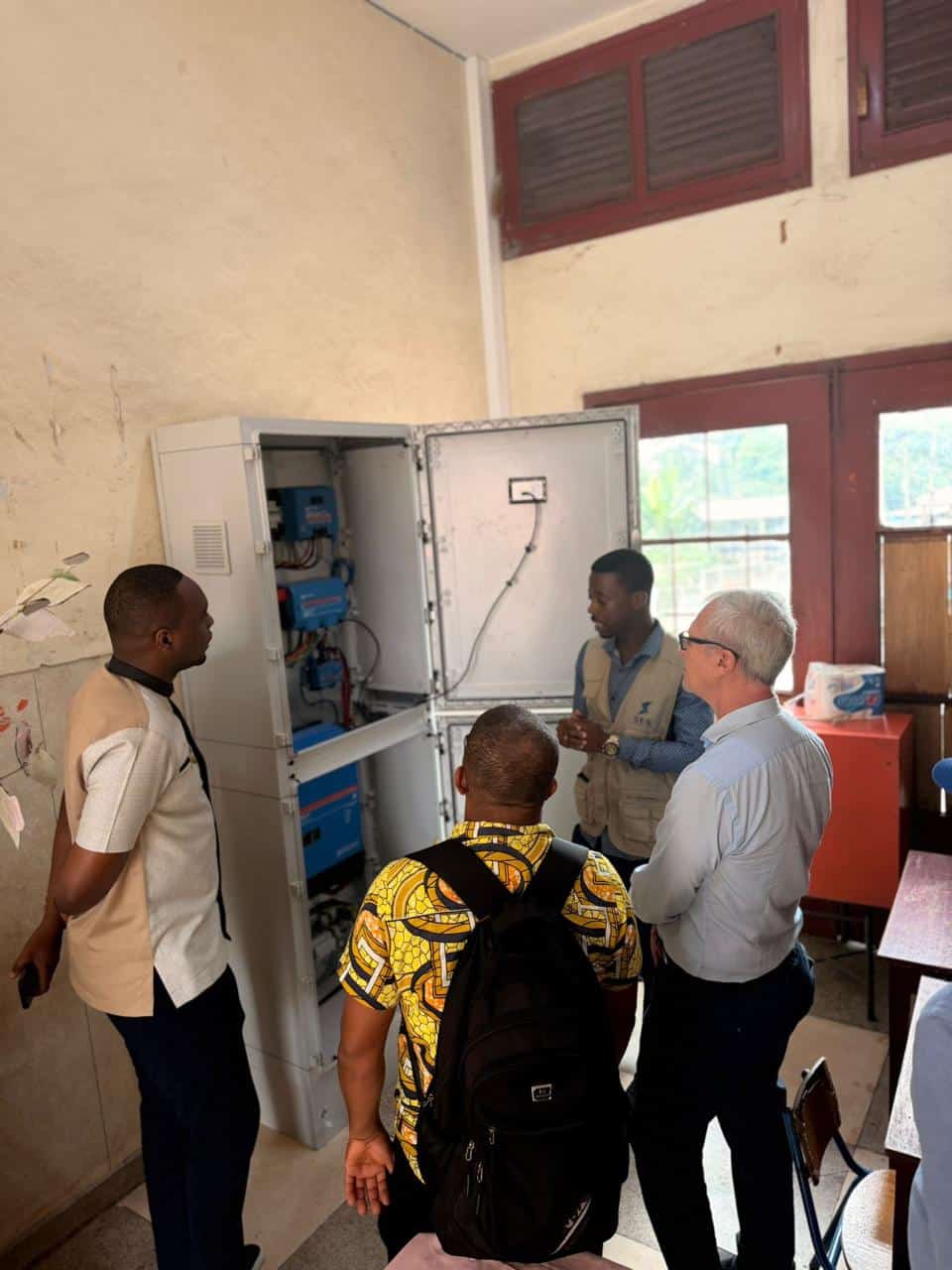 PAM reforça alimentação escolar sustentável em São Tomé e Príncipe com energia solar em 15 escolas