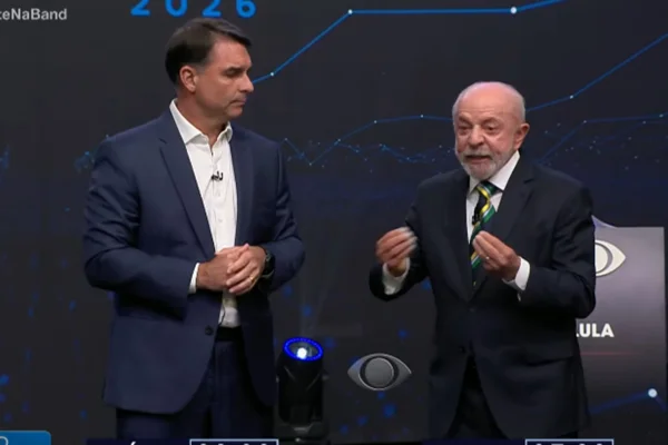 Bolsa Família: Lula usa fala de aliada de Flávio para atacar tesouraço