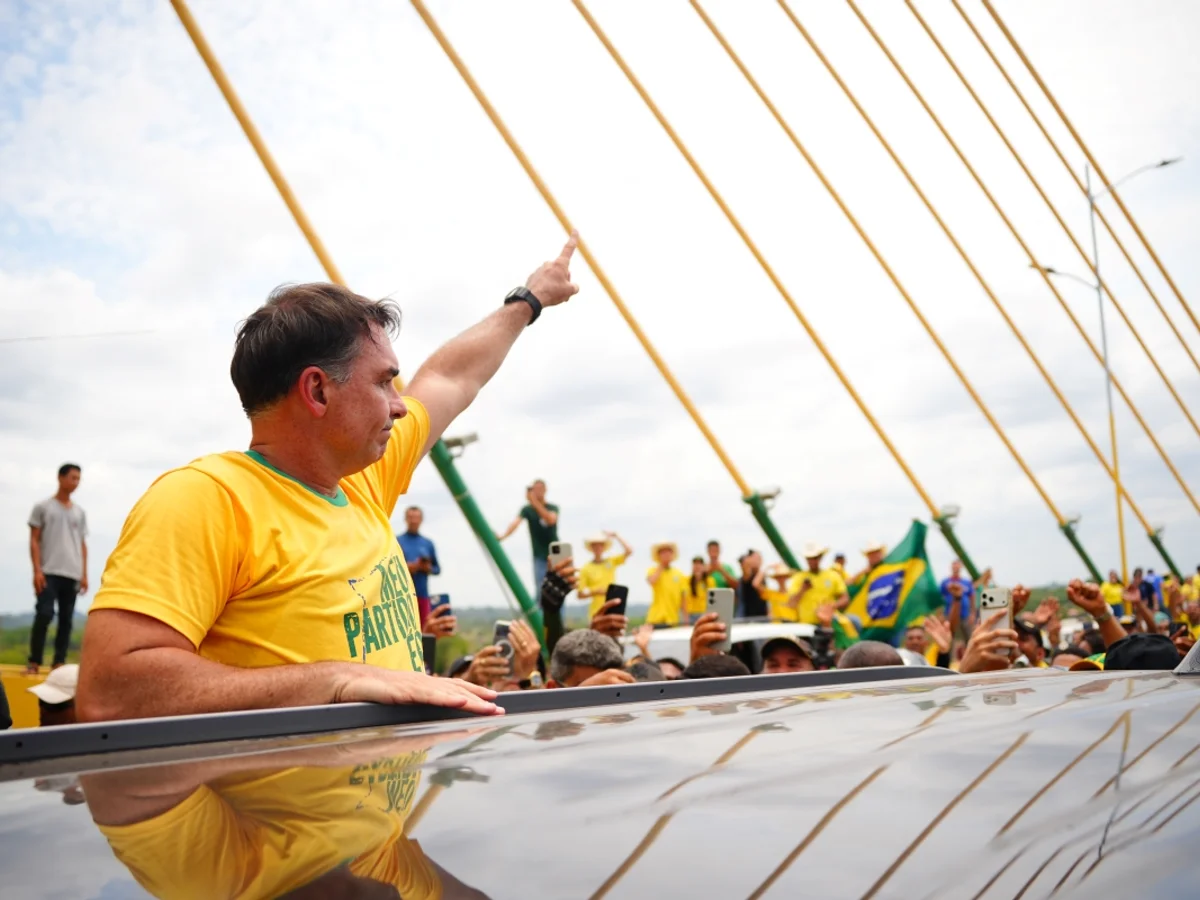 No Pará, Flávio diz que vai acabar com "entraves ambientais ideológicos"