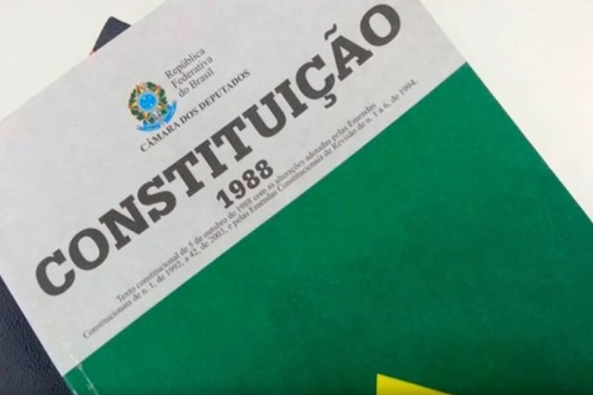 A Constituição de 1988 e o golpe dentro das regras do jogo