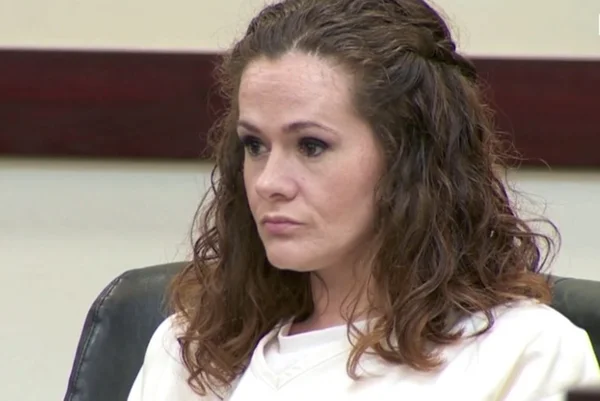 Mulher que sobreviveu à injeção letal nos EUA está "consciente e falando"