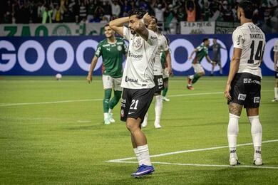 Humilhado, depois da goleada do Palmeiras por 4 a 1, jogador do Corinthians chora e detona diretoria. ‘Vim pelo sonho. Estou em um pesadelo. É uma vergonha!’