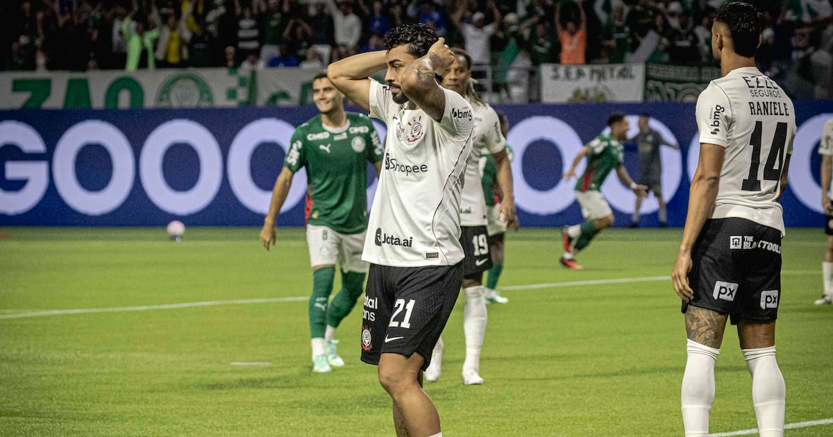Humilhado, depois da goleada do Palmeiras por 4 a 1, jogador do Corinthians chora e detona diretoria. ‘Vim pelo sonho. Estou em um pesadelo. É uma vergonha!’