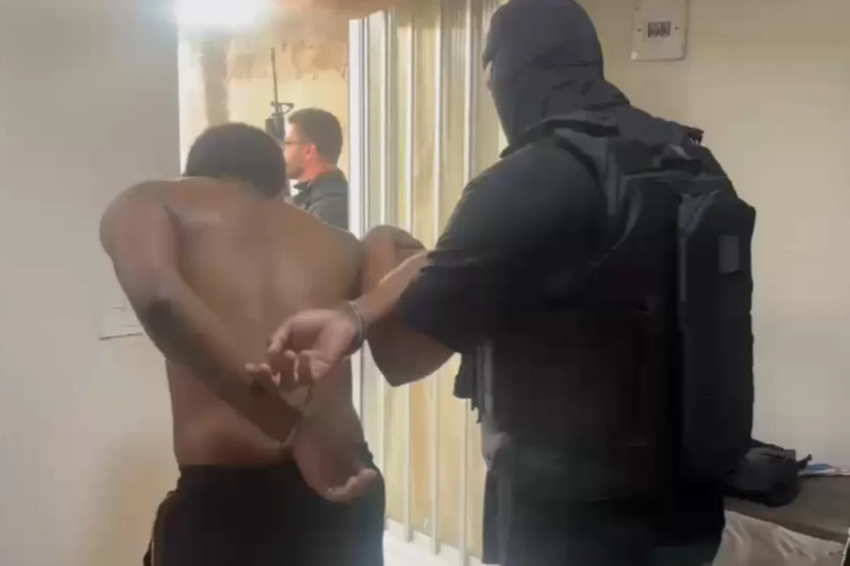 Traficante é preso após torturar e matar adolescente esquartejado no Rio