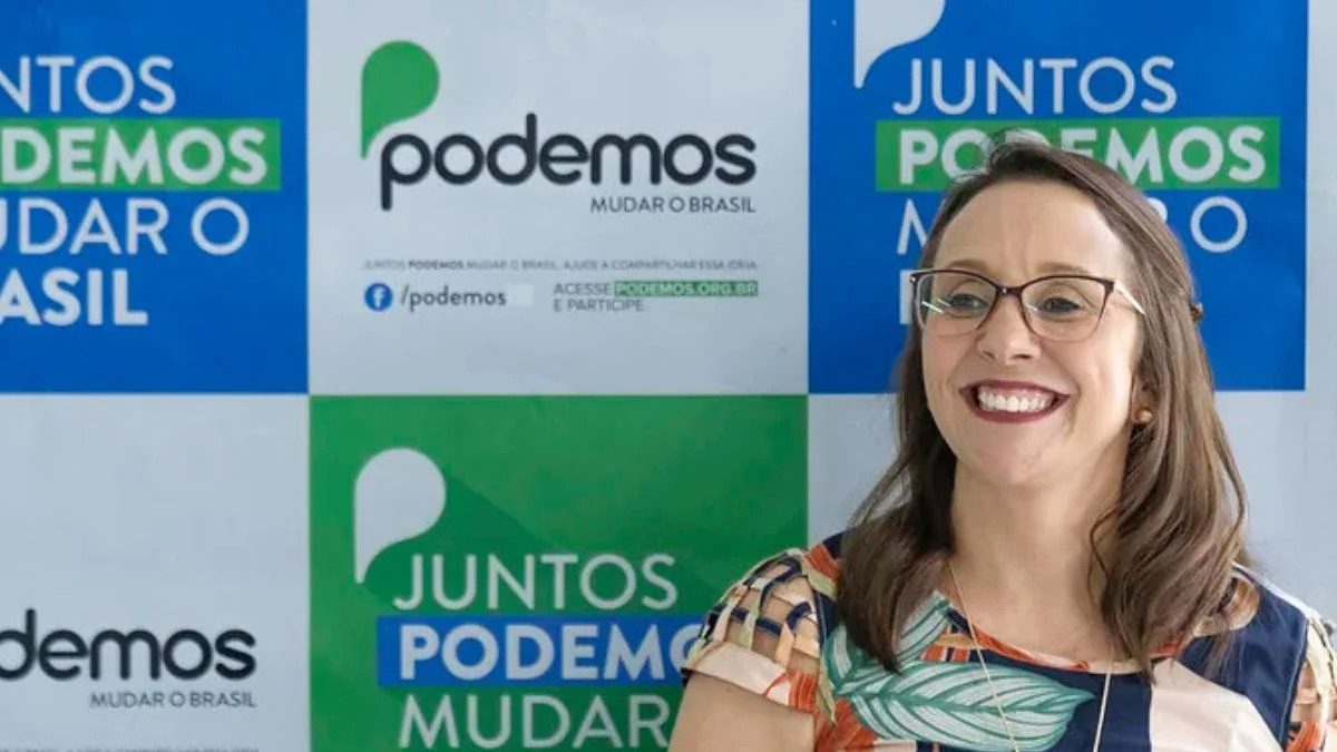 Podemos deve se reunir com Flávio Bolsonaro e confirmar apoio nesta quinta